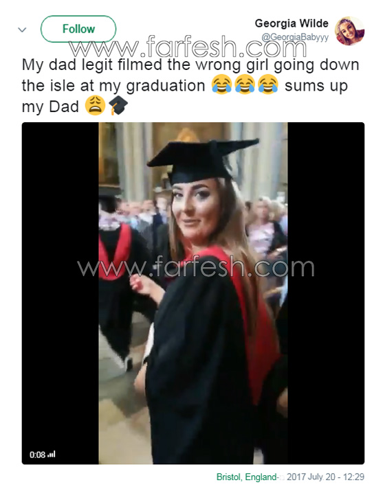 اب يخطئ ابنته في حفل تخرجها ويقع في موقف محرج للغاية! فيديو صورة رقم 1