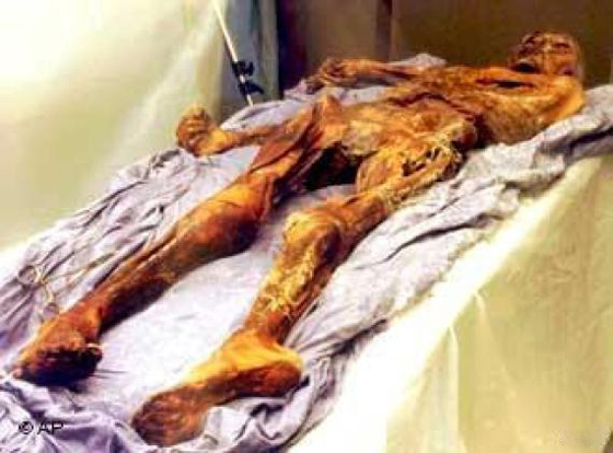 مزهرية ملعونة ودمية ممسوسة والعديد من الأشياء ما زالت تثير الرعب! صورة رقم 9