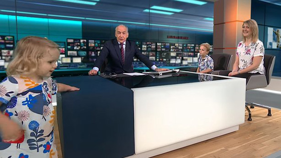 فيديو طريف: ما الذي يحدث عند وجود اطفال في برنامج تلفزيوني على الهواء؟ صورة رقم 1