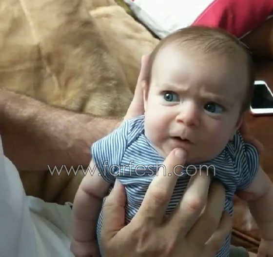 فيديو طريف: حوار بين طفل عابس ووالده يشعل مواقع التواصل.. شاهد صورة رقم 2