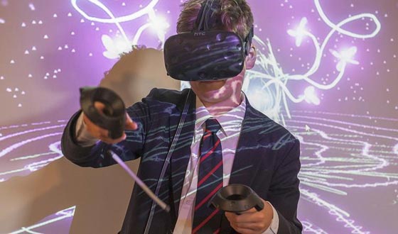 صور اغرب الصفوف التعليمية في العالم احدها في قارب عائم! صورة رقم 2 صور اغرب الصفوف التعليمية في العالم احدها في قارب عائم! صورة رقم 2