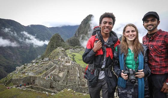 صور اغرب الصفوف التعليمية في العالم احدها في قارب عائم! صورة رقم 9 صور اغرب الصفوف التعليمية في العالم احدها في قارب عائم! صورة رقم 9