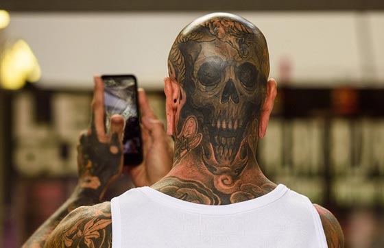 أكثر من 400 فنان وشم يستعرض مهاراته في مهرجان لندن للوشوم.. صور صورة رقم 12 أكثر من 400 فنان وشم يستعرض مهاراته في مهرجان لندن للوشوم.. صور صورة رقم 12