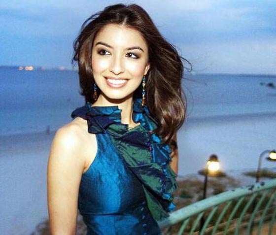 5 ملكات جمال عالميات أصولهن عربية! فُزن بالتاج بجدارة وأبهرن العالم.. صورة رقم 2 5 ملكات جمال عالميات أصولهن عربية! فُزن بالتاج بجدارة وأبهرن العالم.. صورة رقم 2