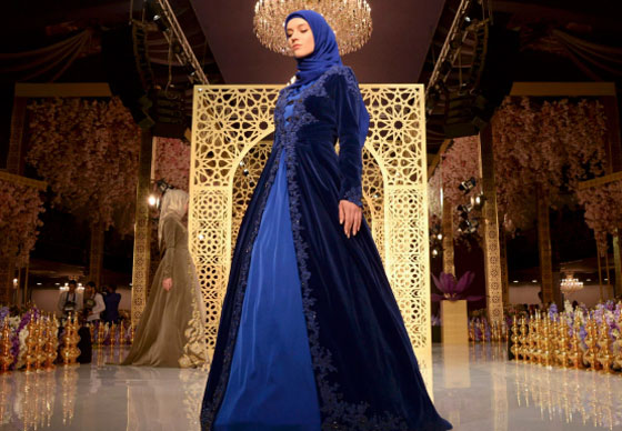 ابنة الرئيس الشيشاني مجموعة أزيائها الجديدة في موسكو صورة رقم 5