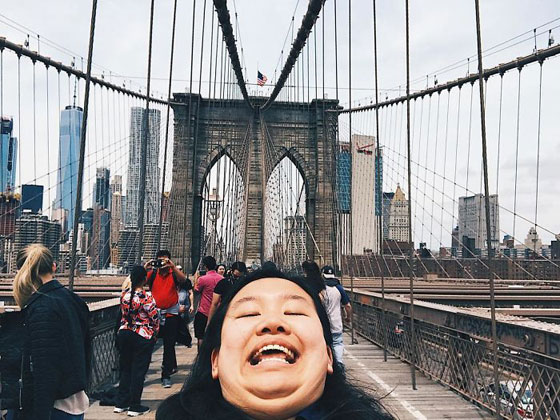 صور طريفة لسيدة تسخر من معايير اختيار الصور على مواقع التواصل الإجتماعي صورة رقم 15