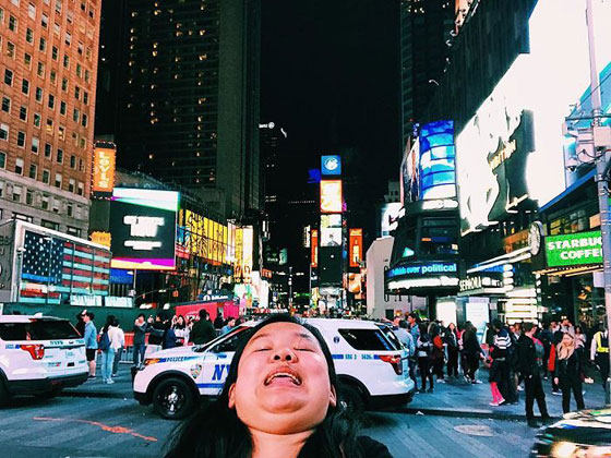 صور طريفة لسيدة تسخر من معايير اختيار الصور على مواقع التواصل الإجتماعي صورة رقم 21