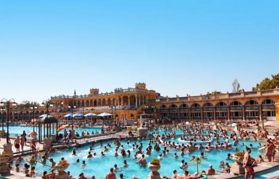 مناطق سياحية تتمتع بالجمال في الخيال فقط! فكيف هو شكلها في الواقع؟ صورة رقم 6