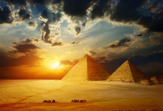 مناطق سياحية تتمتع بالجمال في الخيال فقط! فكيف هو شكلها في الواقع؟ صورة رقم 9