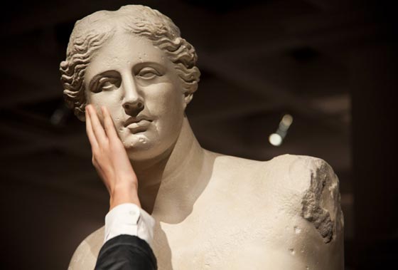 أشهر 5 تماثيل عالمية تمثل المرأة وتجسدها منها تمثال الحرية ونفرتيتي صورة رقم 2