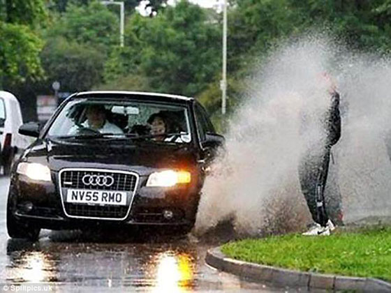 صور طريفة.. مواقف كارثية محرجة جدا لكنها  تثير الضحك  صورة رقم 9