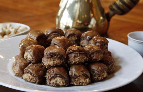 وصفة لتحضير البقلاوة بالشوكولاتة الشهية صورة رقم 5