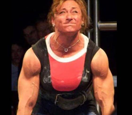 اقوى 10 نساء في العالم! عضلات بارزة فأين الانوثة؟ صورة رقم 2