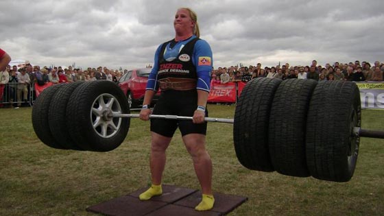 اقوى 10 نساء في العالم! عضلات بارزة فأين الانوثة؟ صورة رقم 1