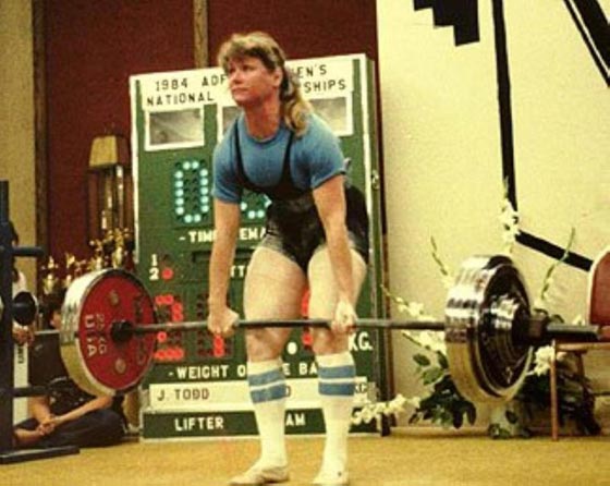 اقوى 10 نساء في العالم! عضلات بارزة فأين الانوثة؟ صورة رقم 6