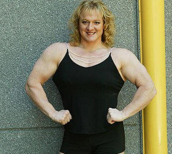 اقوى 10 نساء في العالم! عضلات بارزة فأين الانوثة؟ صورة رقم 3