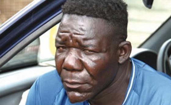 فيديو وصور.. رجل يفوز بجائزة بفضل شكله القبيح  صورة رقم 6
