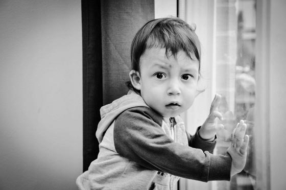 طفل معرض للموت عند تناول أي شيء غير الخوخ! صورة رقم 1