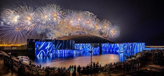 بالصور.. مواقف طريفة، ومشاهد غريبة، ولقطات جميلة حدثت عام 2017 صورة رقم 10