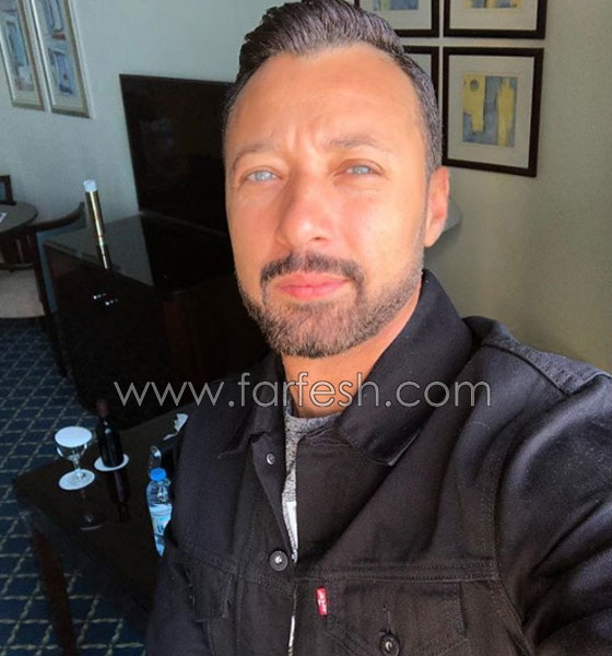 اغرب هدايا تلقاها نجوم من المعجبين.. بينها معجون أسنان وشبشب وكتكوت! صورة رقم 1 اغرب هدايا تلقاها نجوم من المعجبين.. بينها معجون أسنان وشبشب وكتكوت! صورة رقم 1