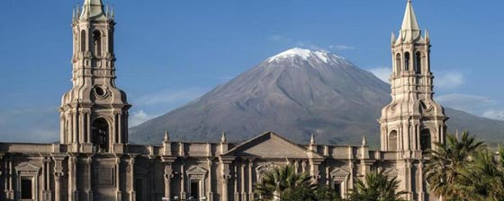 جولة حول أجمل المدن والجزر القريبة من أخطر البراكين في العالم صورة رقم 2