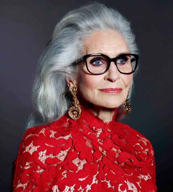 فيديو.. أكبر عارضة أزياء عمرها 89 عاماً صورة رقم 7 فيديو.. أكبر عارضة أزياء عمرها 89 عاماً صورة رقم 7