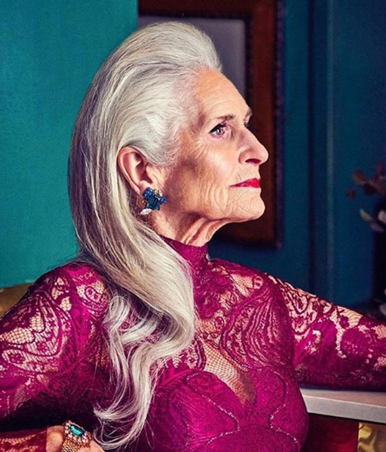 فيديو.. أكبر عارضة أزياء عمرها 89 عاماً صورة رقم 4 فيديو.. أكبر عارضة أزياء عمرها 89 عاماً صورة رقم 4