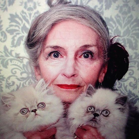 فيديو.. أكبر عارضة أزياء عمرها 89 عاماً صورة رقم 19 فيديو.. أكبر عارضة أزياء عمرها 89 عاماً صورة رقم 19