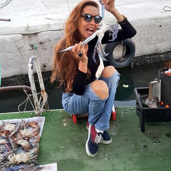 بالصور: عارضة أزياء تتنازل عن حياتها المرفهة لتصبح راعية أغنام بسيطة! صورة رقم 12 بالصور: عارضة أزياء تتنازل عن حياتها المرفهة لتصبح راعية أغنام بسيطة! صورة رقم 12