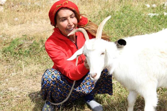 بالصور: عارضة أزياء تتنازل عن حياتها المرفهة لتصبح راعية أغنام بسيطة! صورة رقم 17 بالصور: عارضة أزياء تتنازل عن حياتها المرفهة لتصبح راعية أغنام بسيطة! صورة رقم 17