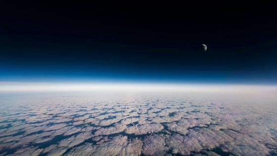 كيف يظهر العالم من داخل قمرة قيادة الطيّار؟ صورة رقم 12