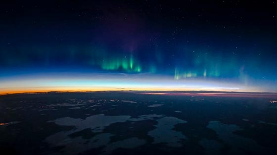 كيف يظهر العالم من داخل قمرة قيادة الطيّار؟ صورة رقم 34