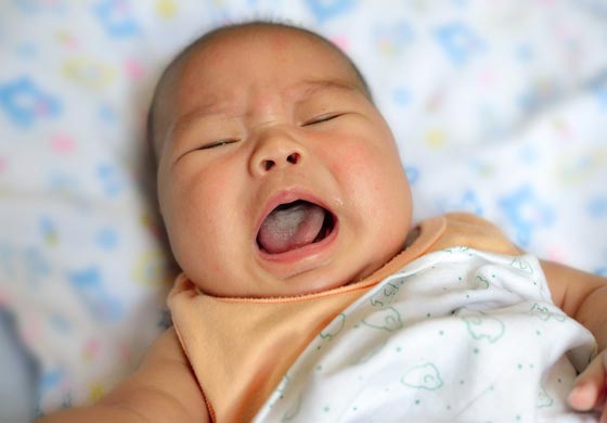 لكل شعب عادات لاستقبال المولود الجديد.. اليكم اغربها صورة رقم 2 لكل شعب عادات لاستقبال المولود الجديد.. اليكم اغربها صورة رقم 2