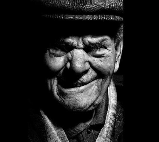 تعرّف إلى وجوه معمرين بلغوا المائة وما فوق..ما هو السر؟ صورة رقم 6 تعرّف إلى وجوه معمرين بلغوا المائة وما فوق..ما هو السر؟ صورة رقم 6