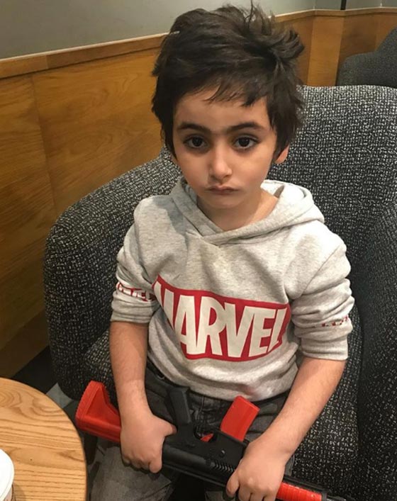 صور وفيديو طفل سعودي يثير ضجة بمواقع التواصل لوسامته وعصبيته صورة رقم 10