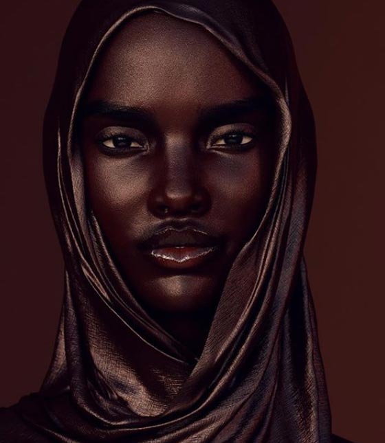 صور شودو غرام عارضة أزياء وهمية على انستغرام صورة رقم 5