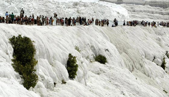 ما هو سر معبد بوابة الجحيم الرومانية الذي يقتل كل من يقترب منه؟! صورة رقم 9
