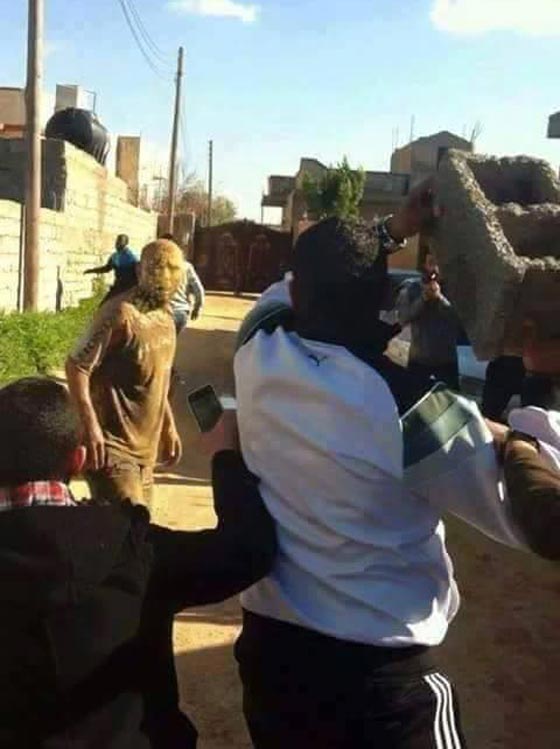 صورة رقم 4 - طقوس عجيبة.. الطالب الليبي يتعرض للضرب يوم تخرجه صورة رقم 4 - طقوس عجيبة.. الطالب الليبي يتعرض للضرب يوم تخرجه