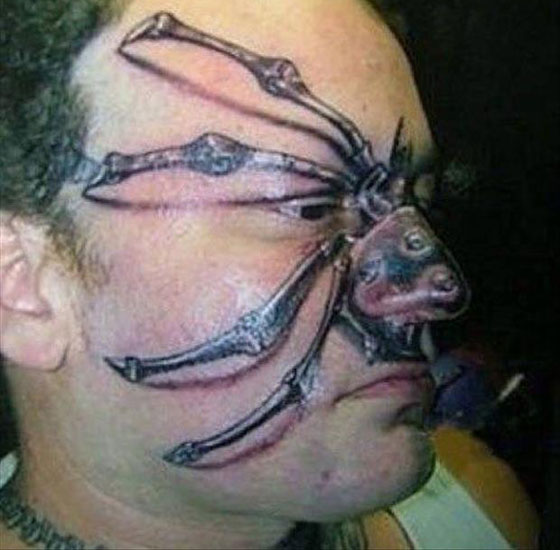صور وشوم مضحكة وأخرى غريبة.. شاهد أطرف الوشوم الكارثية صورة رقم 16 صور وشوم مضحكة وأخرى غريبة.. شاهد أطرف الوشوم الكارثية صورة رقم 16
