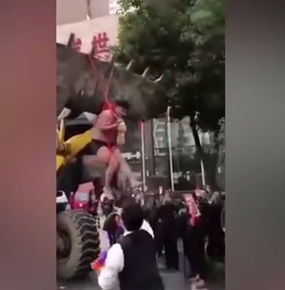 فيديو محرج.. عريس صيني يتعرض لأسوأ مقلب في العالم صورة رقم 2