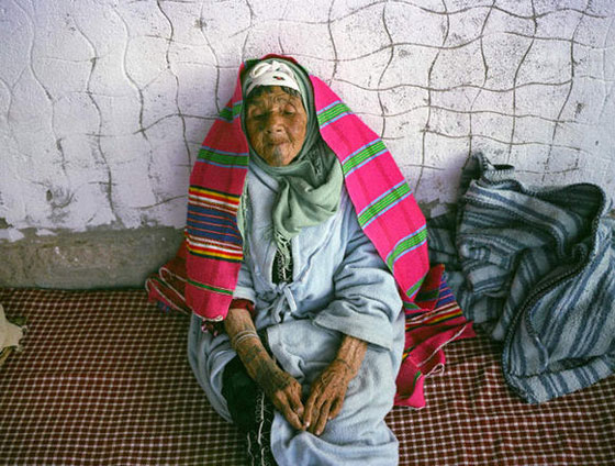 بالصور.. وشوم النساء العربيات.. لحماية عائلتهن من الأرواح صورة رقم 6 بالصور.. وشوم النساء العربيات.. لحماية عائلتهن من الأرواح صورة رقم 6