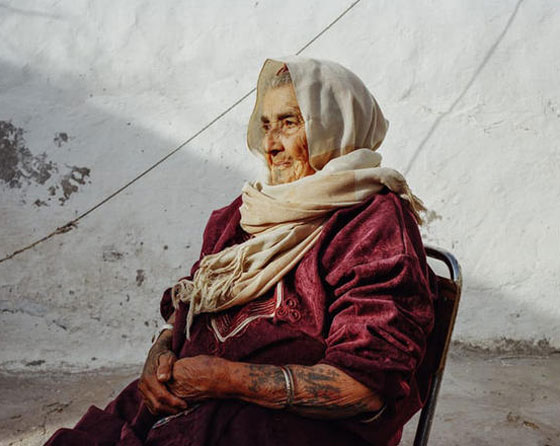 بالصور.. وشوم النساء العربيات.. لحماية عائلتهن من الأرواح صورة رقم 7 بالصور.. وشوم النساء العربيات.. لحماية عائلتهن من الأرواح صورة رقم 7