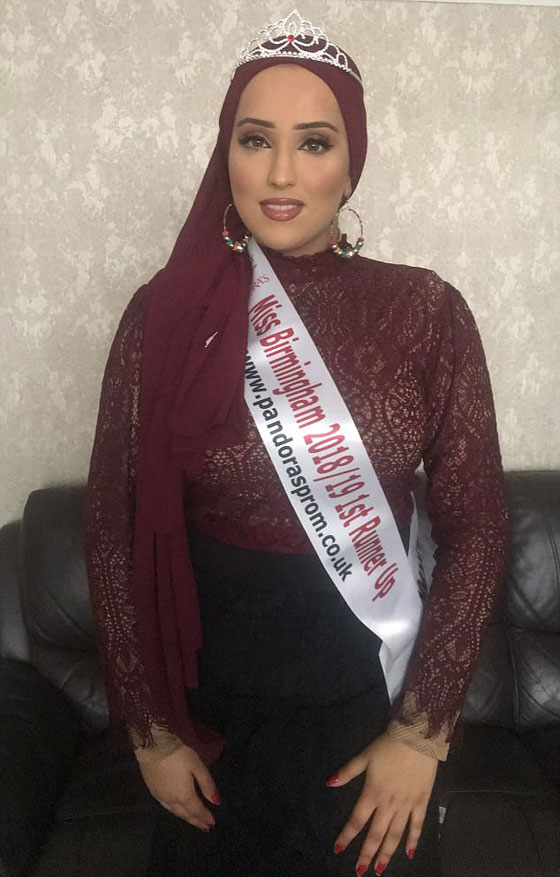 صور أول محجبة تصل لنهائيات ملكة جمال بريطانيا وترتدي البوركيني صورة رقم 1