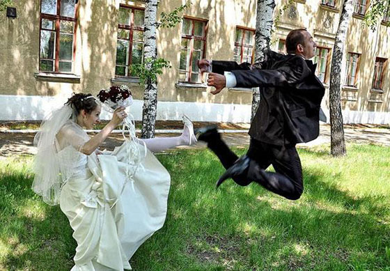  من روسيا مع الحب: صور مضحكة لعرائس وعرسان يوم الفرح صورة رقم 14