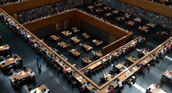 إليكم قائمة بأكثر المكتبات العامة روعة في عالمنا اليوم صورة رقم 8