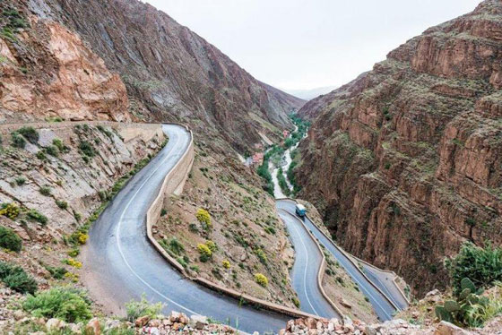 بالصور.. أجمل عشرة طرق في مختلف بلدان العالم  صورة رقم 1