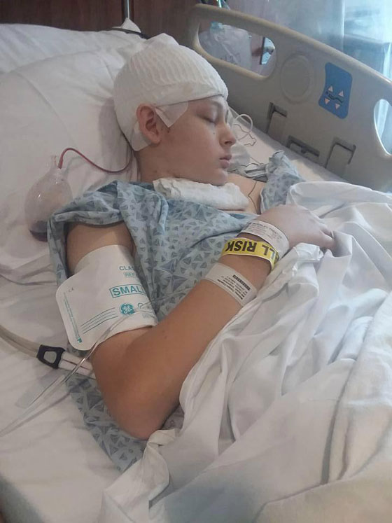 فيديو وصور طفل معجزة  يعود للحياة قبل يوم من موته: رأى نفسه متوجها للجنة صورة رقم 5