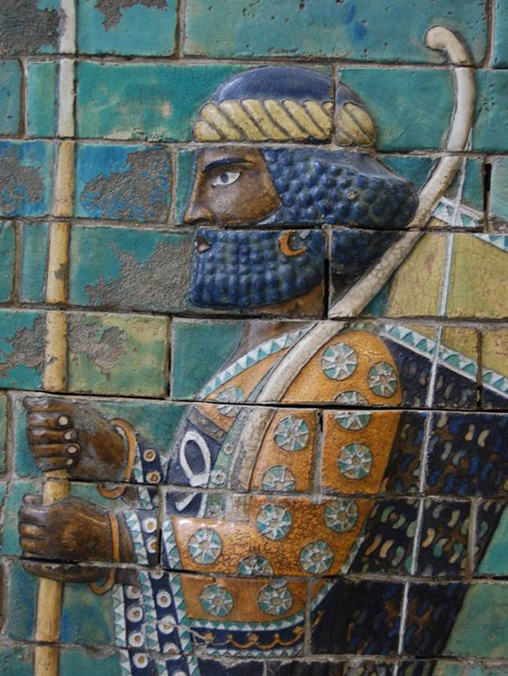 ملك أعلن الحرب على البحر وأرسل جيشه لمجابهته صورة رقم 1