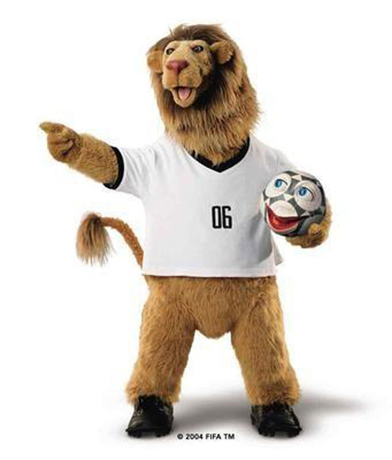 فرفش يكشف لكم تاريخ مجسمات كأس العالم الشهيرة صورة رقم 11