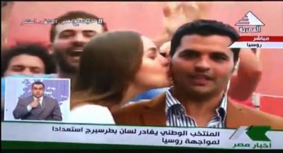  بالفيديو: مواقف محرجة ومضحكة للمذيعين اثناء تغطية مباريات كأس العالم صورة رقم 4